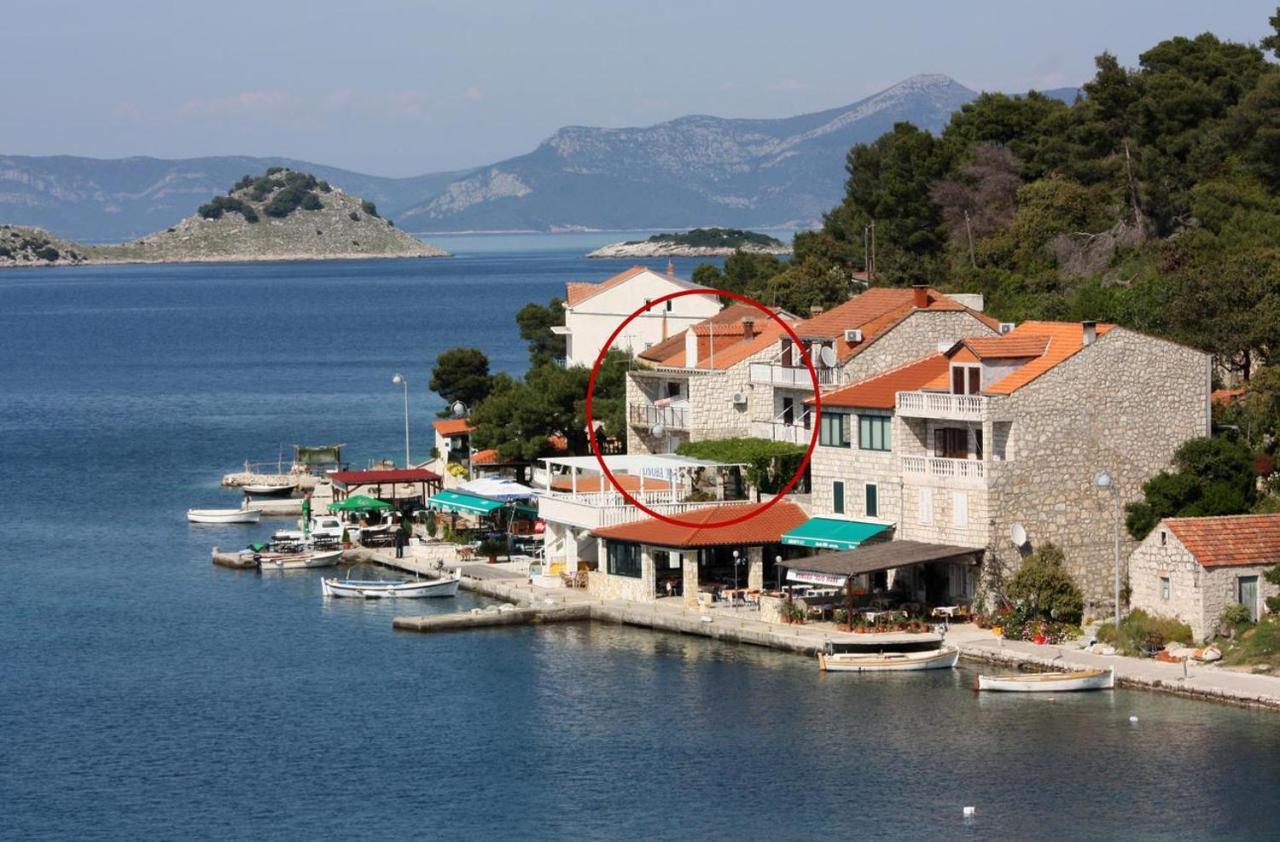 By The Sea Pomena, Mljet - 4929 ポメナ